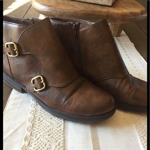 Naturalizer Size 12 women’s booties
